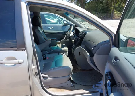 2005 Toyota Sienna Le from USA, damaged, VIN 5TDZA23CX5S235693